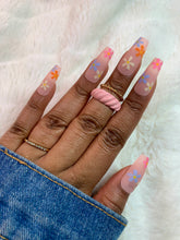 Load image into Gallery viewer, Daisy